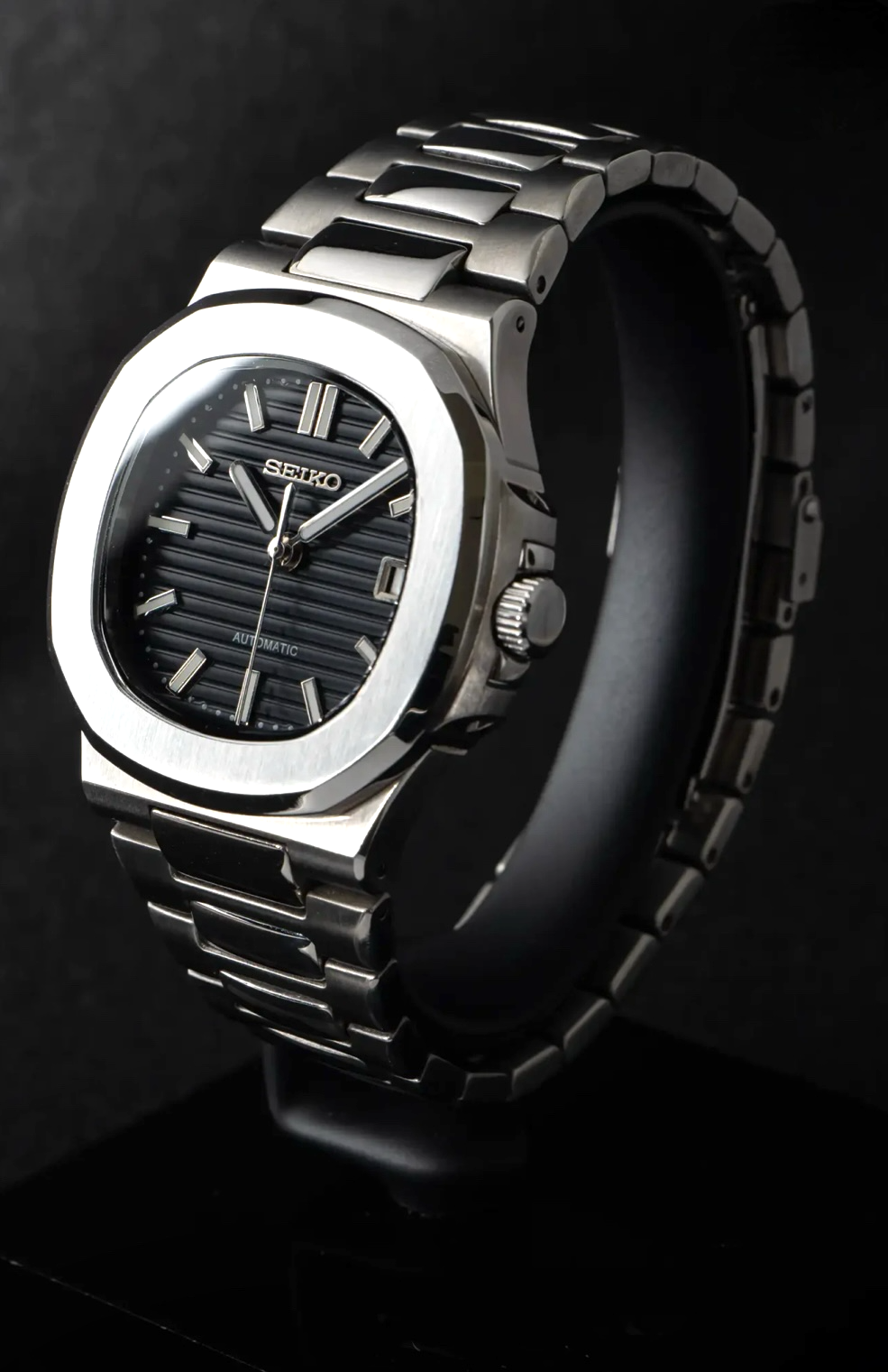Nautilus - Black