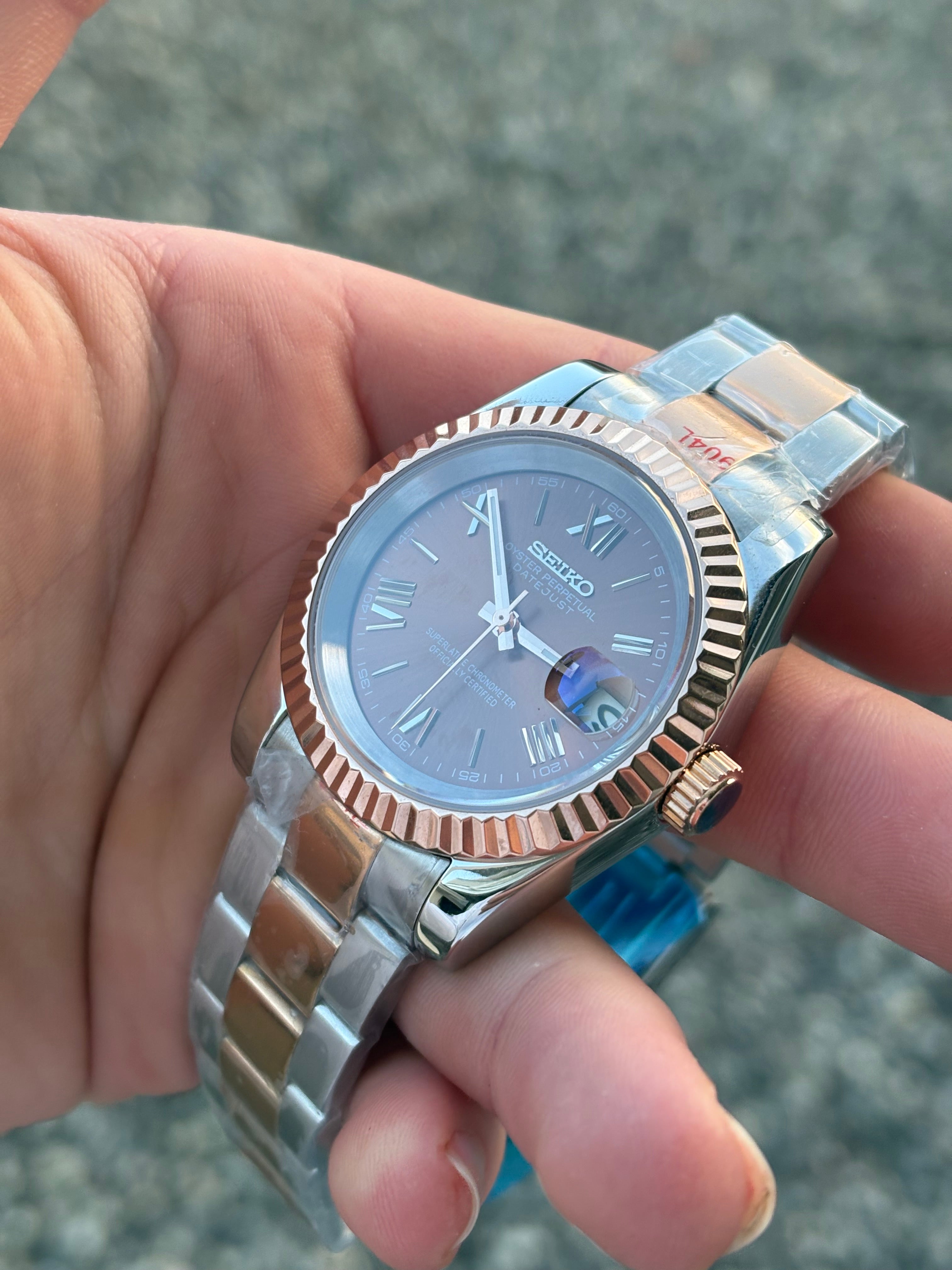 Seikojust - Duotone Rosegold Roman