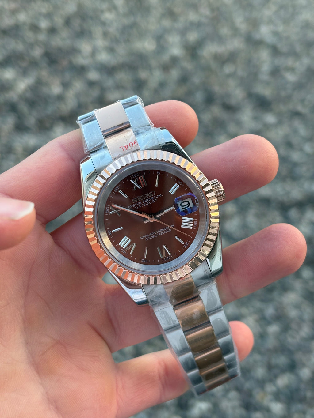 Seikojust - Duotone Rosegold Roman