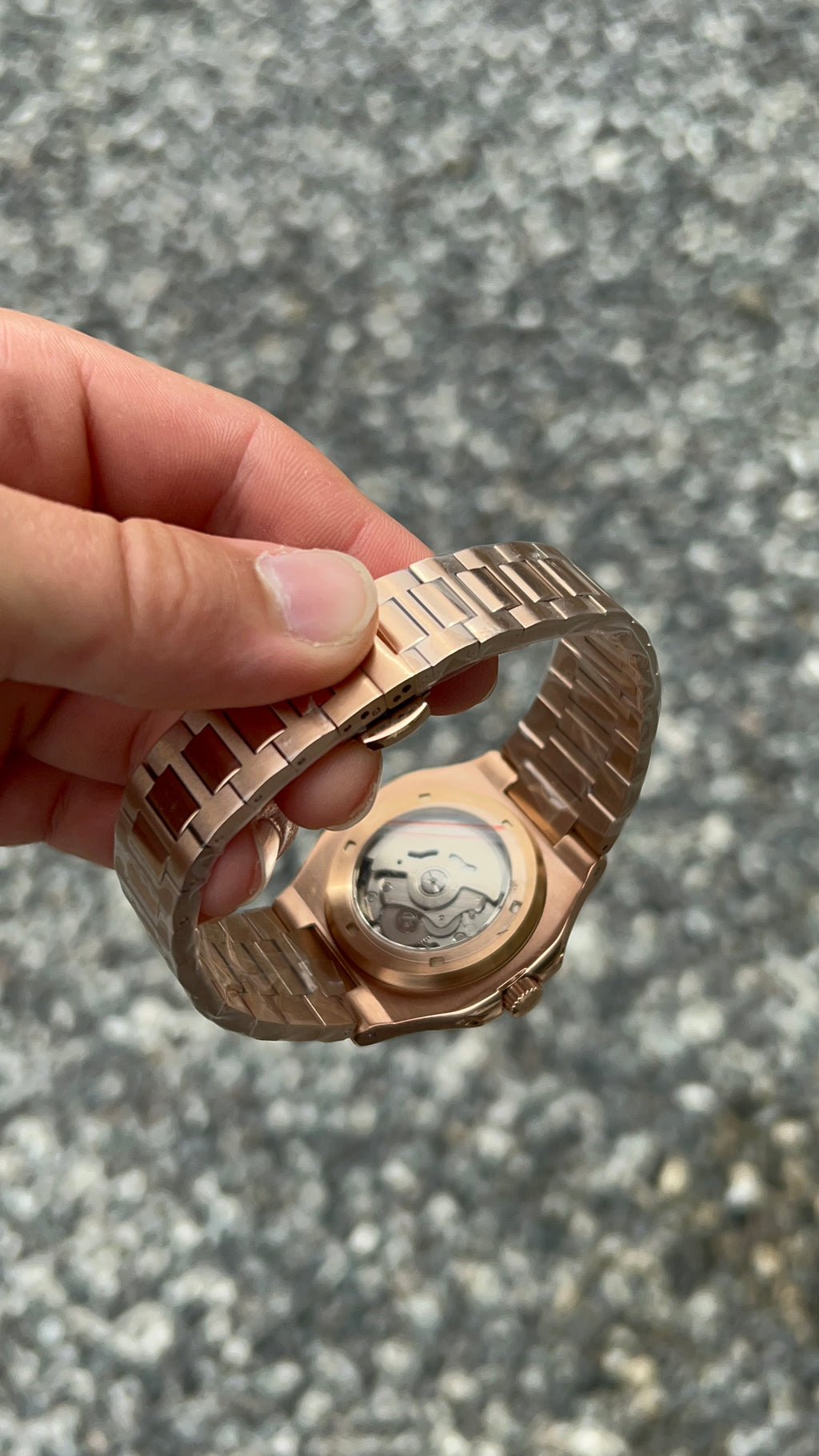 Nautilus - Open heart rose gold